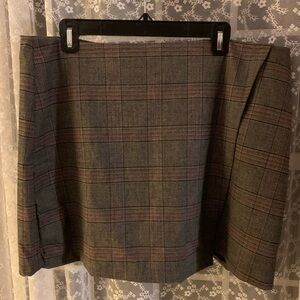 Old Navy Gray Plaid Mini Skirt